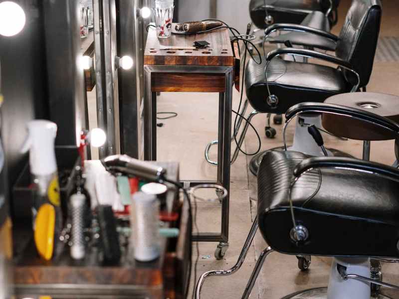 Choosing the Right Salon: Chain vs Private vs Booth&nbsp;Rental