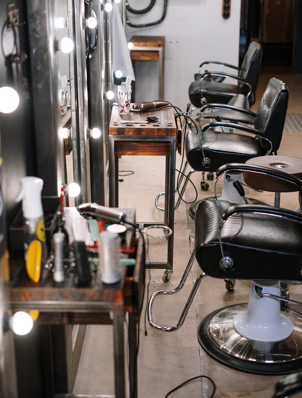 Choosing the Right Salon: Chain vs Private vs Booth&nbsp;Rental